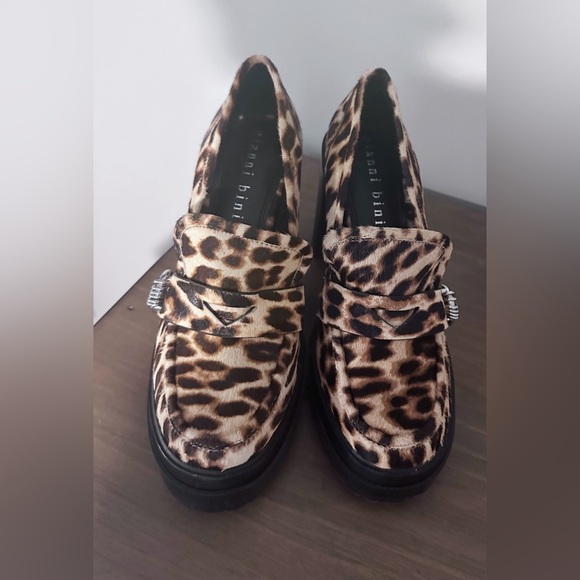 Gianni Bini Oxford Maxxwelle Cow Hide Leopard Print Loafer Heels 10 - Picture 6 of 9